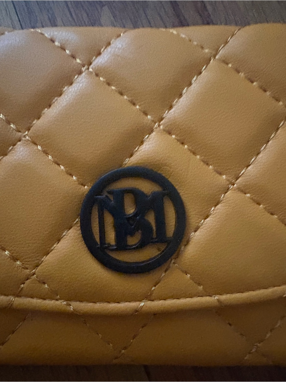 Badgley Mishka Quilted Yellow Leather Wallet Clutch - Designer-Inspired - Picture 3 of 4